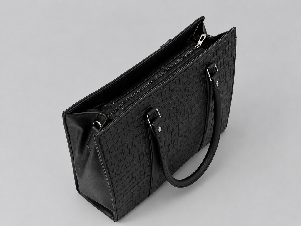 The classic Structured tote