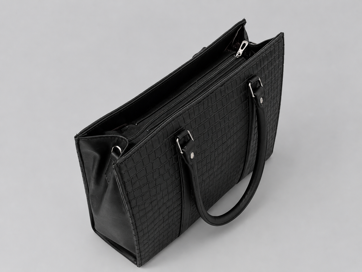 The classic Structured tote